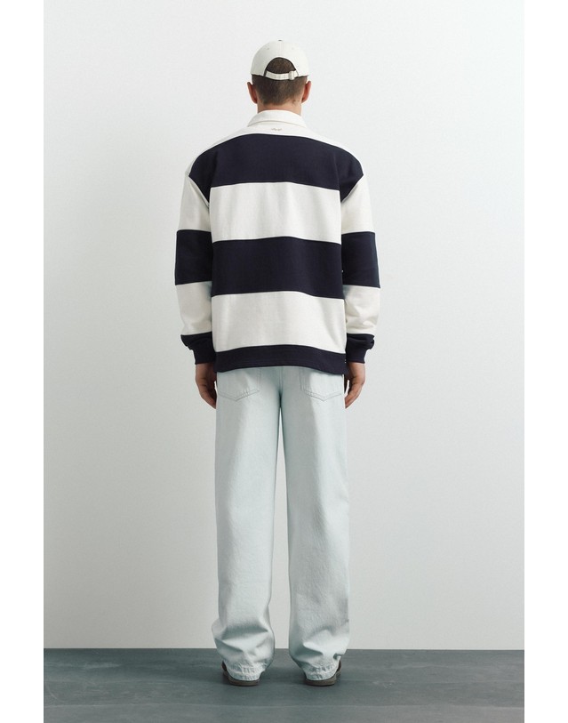 풀앤베어 풀앤베어 스트라이프 자수 긴팔 폴로셔츠 7210/508 OFF WHITE 멀티컬러 착용컷