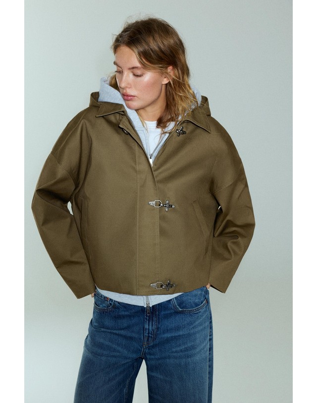 풀앤베어 풀앤베어 토글 숏 트렌치 코트 7721/358 KHAKI 카키 착용컷
