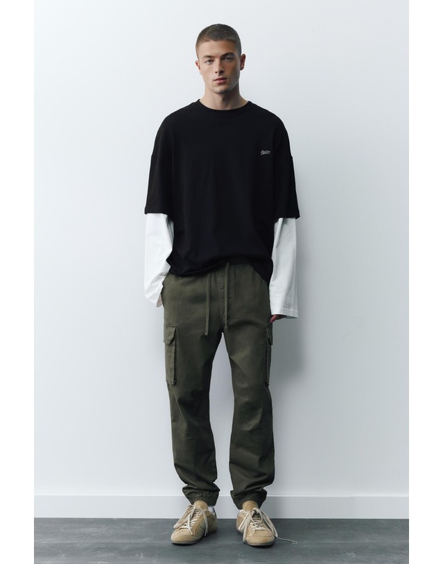 풀앤베어 풀앤베어 드로스트링 카고 조거 팬츠 7670/504 PALE KHAKI 카키 착용컷