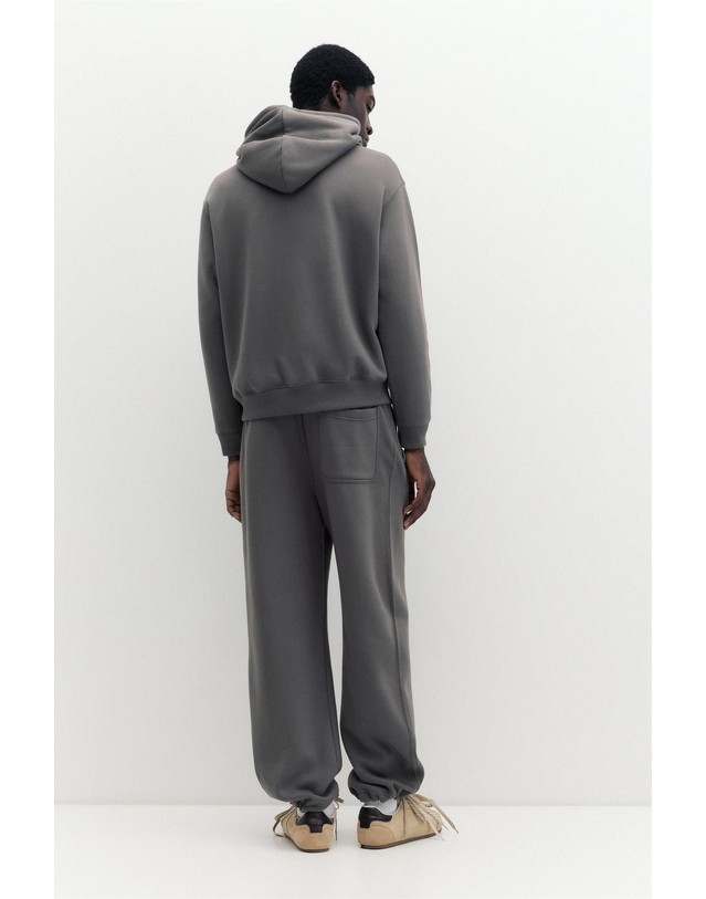 풀앤베어 풀앤베어 베이직 배기핏 트레이닝 팬츠 7670/507 ANTHRACITE GREY 그레이 착용컷