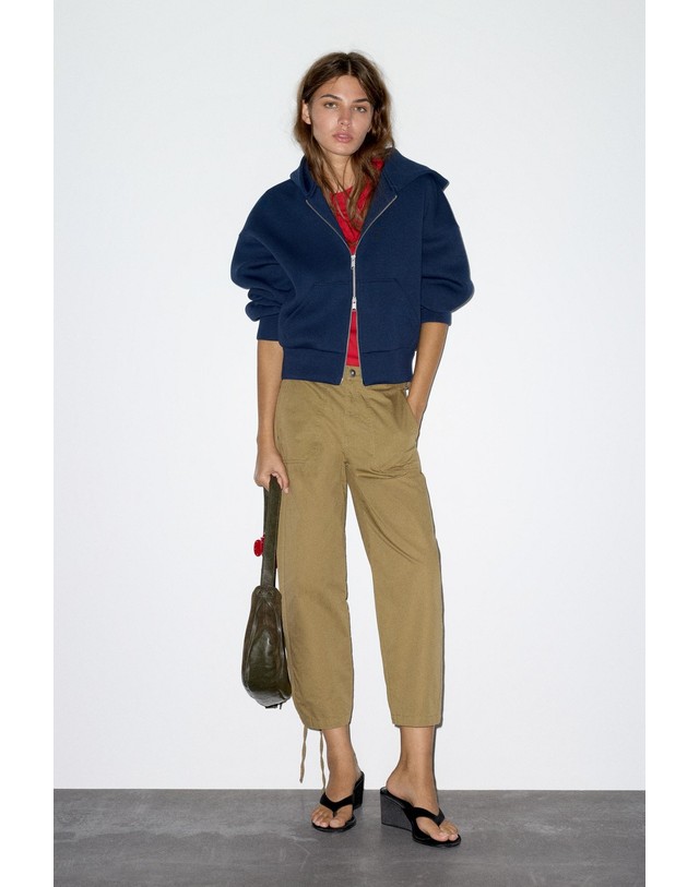 풀앤베어 풀앤베어 코튼 카고 크롭 카프리 팬츠 7670/422 PALE KHAKI 베이지 착용컷