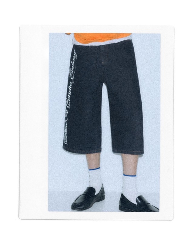풀앤베어 풀앤베어 자수 데님 버뮤다 팬츠 7667/528 NAVY 네이비 착용컷