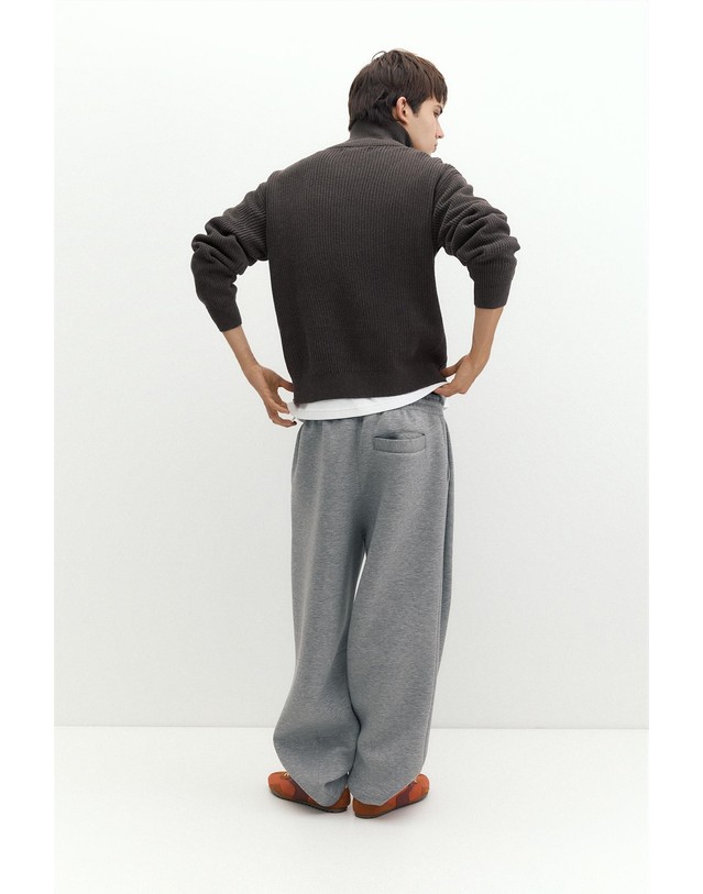 풀앤베어 풀앤베어 쿼터집업 코튼 니트 스웨터 7540/505 DARK ANTHRACITE 그레이 착용컷