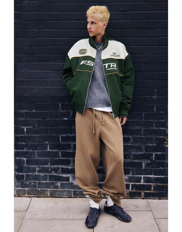 풀앤베어 풀앤베어 레이싱 그래픽 패딩 자켓 7721/535 GREEN MARL 그린 착용컷