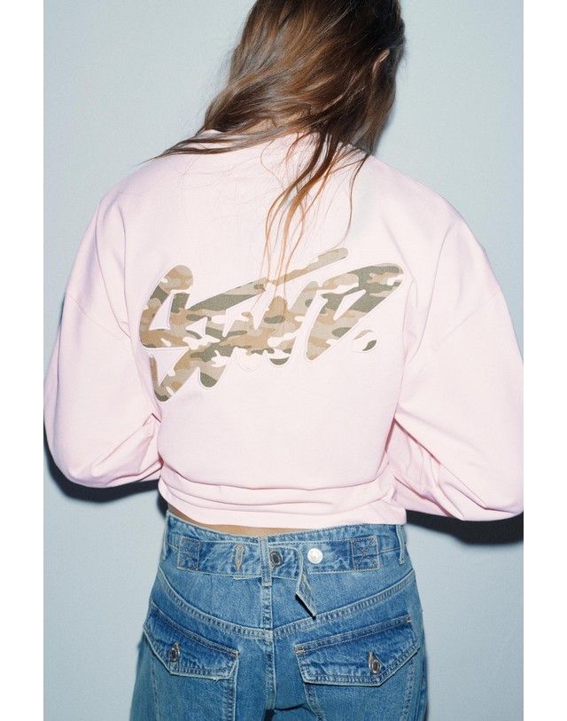 풀앤베어 풀앤베어 그래픽 라운드넥 긴팔 티셔츠 7233/308 PINK 핑크 착용컷