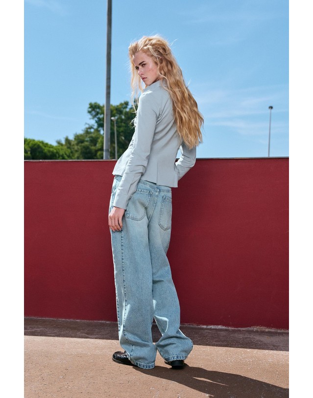풀앤베어 풀앤베어 플리츠 슬림핏 코튼 긴팔 셔츠 7460/373 BLUISH GREY 블루 착용컷