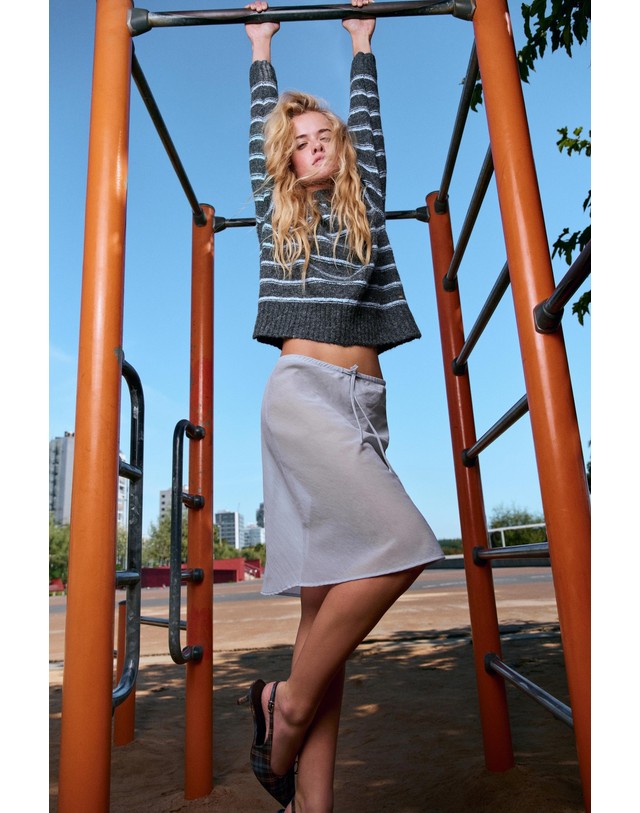풀앤베어 풀앤베어 스트레이트 미디 스커트 7385/334 BLUISH GREY 그레이 착용컷