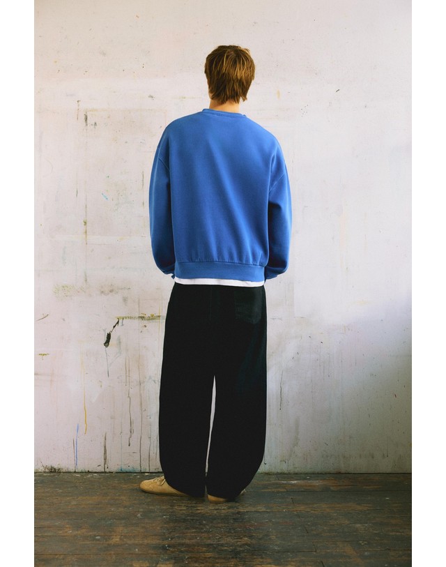 풀앤베어 풀앤베어 오버사이즈 헨리넥 긴팔 맨투맨 7558/532 DEEP BLUE 블루 착용컷