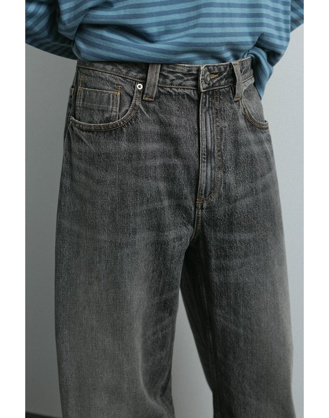 풀앤베어 풀앤베어 벌룬 배기 코튼 데님 팬츠 7660/505 DARK GREY 그레이 착용컷