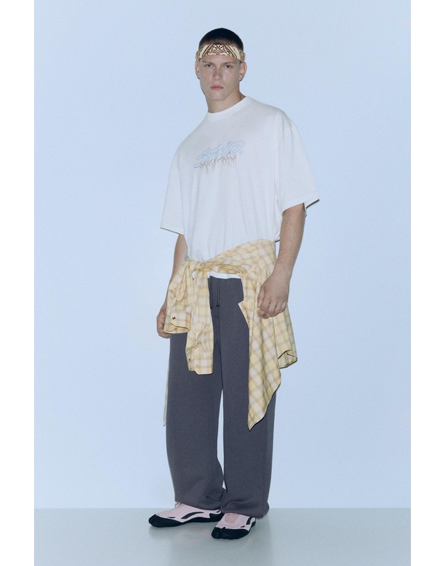 풀앤베어 풀앤베어 오버핏 그래픽 라운드넥 반팔 티셔츠 7232/552 OFF WHITE 아이보리 착용컷