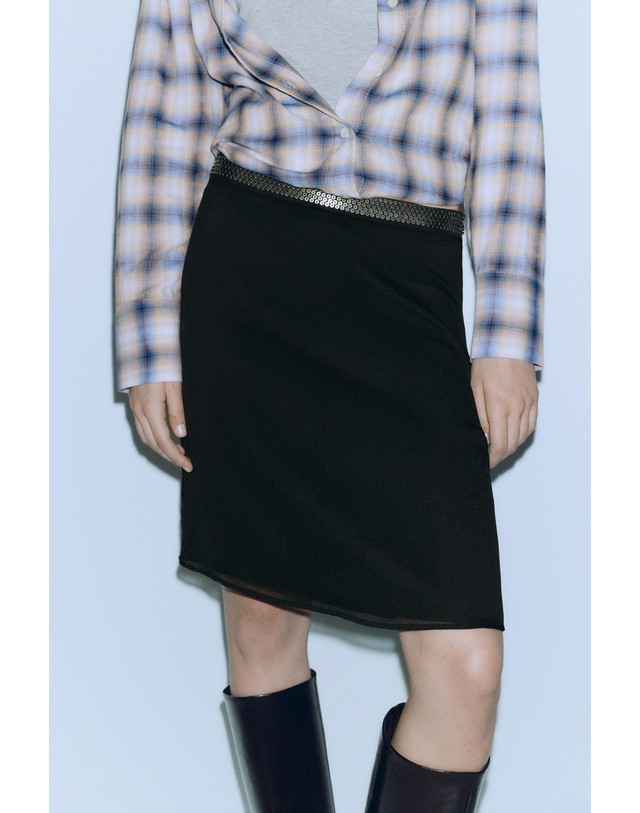 풀앤베어 풀앤베어 스트레이트 시퀸 미디 스커트 7385/339 BLACK 블랙 착용컷