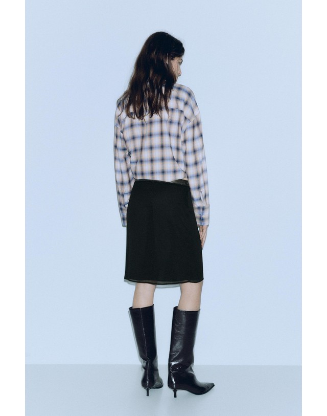 풀앤베어 풀앤베어 스트레이트 시퀸 미디 스커트 7385/339 BLACK 블랙 착용컷