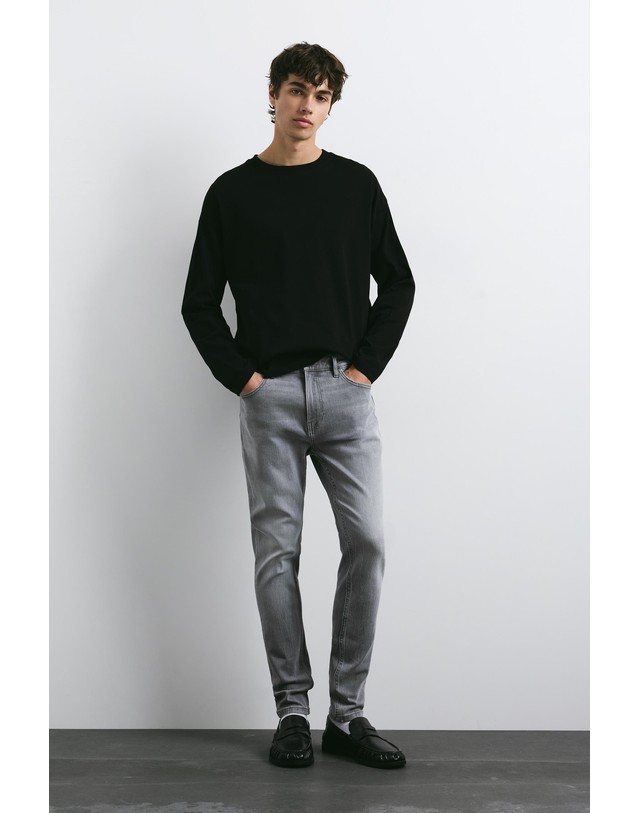풀앤베어 풀앤베어 스키니핏 워싱 데님 청바지 7660/510 DARK GREY 그레이 착용컷
