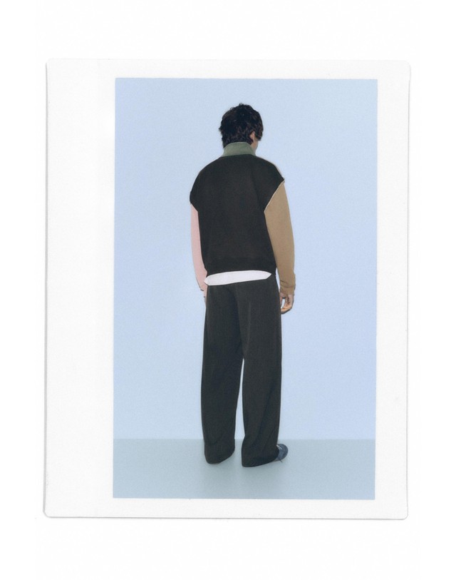 풀앤베어 풀앤베어 컬러블록 하프집업 긴팔 맨투맨 7551/533 ANTHRACITE/KHAKI 멀티컬러 착용컷