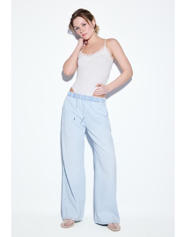 스트라디바리우스 스트라디바리우스 드로스트링 와이드 데님 팬츠 1235/200/701 MEDIUM LIGHT BLUE DENIM 블루 착용컷
