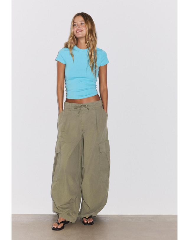 스트라디바리우스 스트라디바리우스 포플린 와이드 카고 팬츠 7275/410/550 KHAKI 카키 착용컷