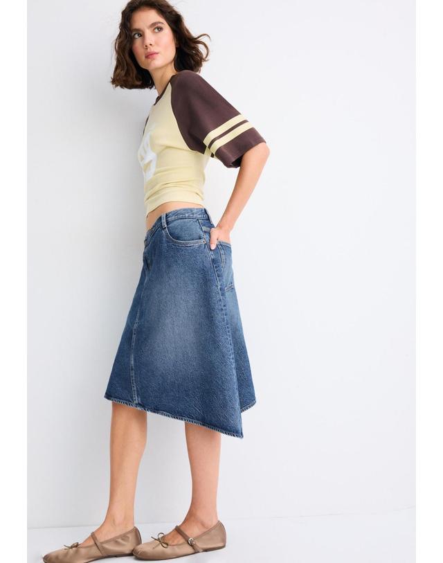스트라디바리우스 스트라디바리우스 비대칭 헴 워시드 데님 미디 스커트 4653/633/702 MEDIUM BLUE DENIM 블루 착용컷