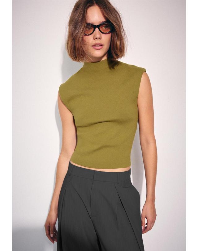 스트라디바리우스 스트라디바리우스 스탠드 칼라 슬림핏 민소매 니트 탑 5009/410/541 OLIVE GREEN 카키 착용컷