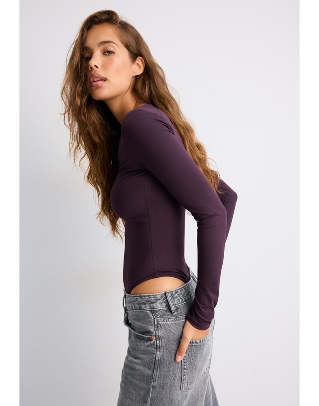 스트라디바리우스 스트라디바리우스 스퀘어넥 긴소매 바디수트 6560/927/651 DARK PURPLE 퍼플 착용컷
