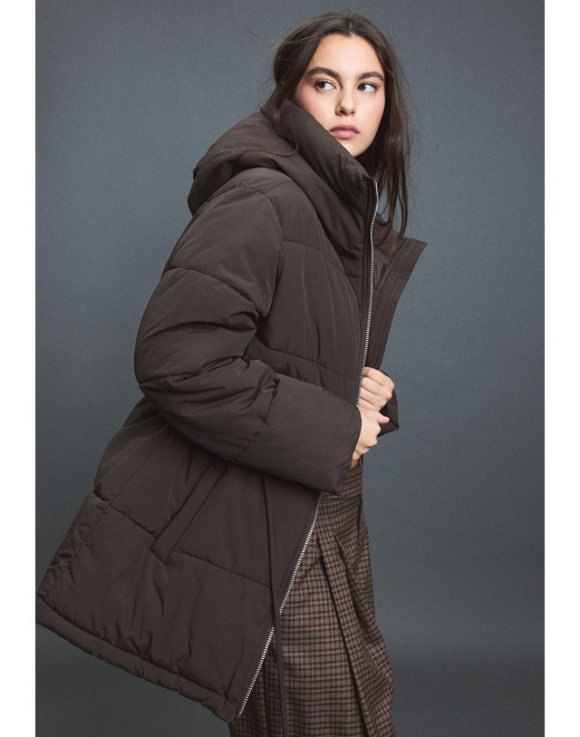 스트라디바리우스 스트라디바리우스 후드 드로스트링 패딩 코트 5831/132/400 BROWN 초콜릿 착용컷
