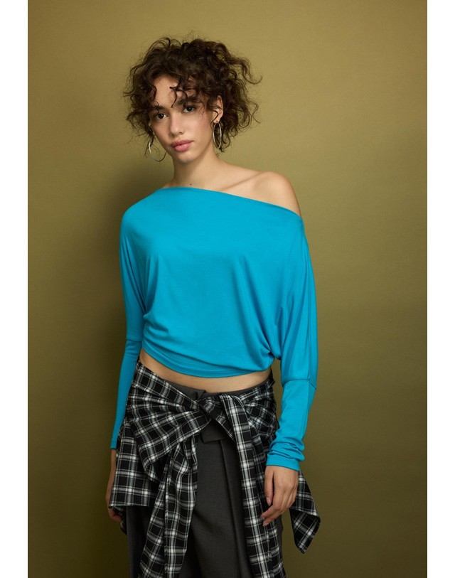 스트라디바리우스 스트라디바리우스 비대칭 모달 긴팔 티셔츠 6681/966/050 TURQUOISE 블루 착용컷