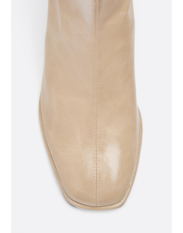 스트라디바리우스 스트라디바리우스 블록힐 라운드토 앵클 부츠 9906/871/102 BEIGE 베이지 착용컷