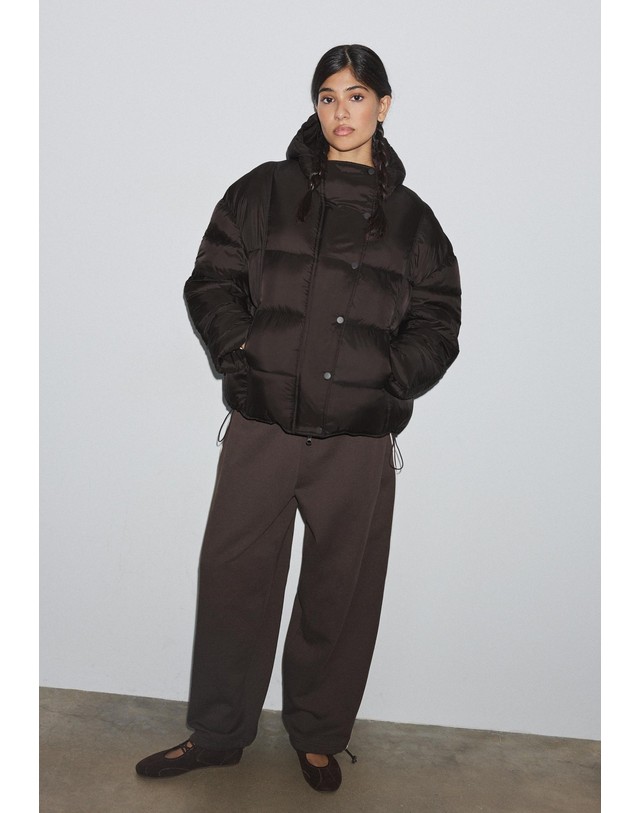 스트라디바리우스 스트라디바리우스 하이넥 스트링 후드 패딩 점퍼 8626/705/400 BROWN 초콜릿 착용컷