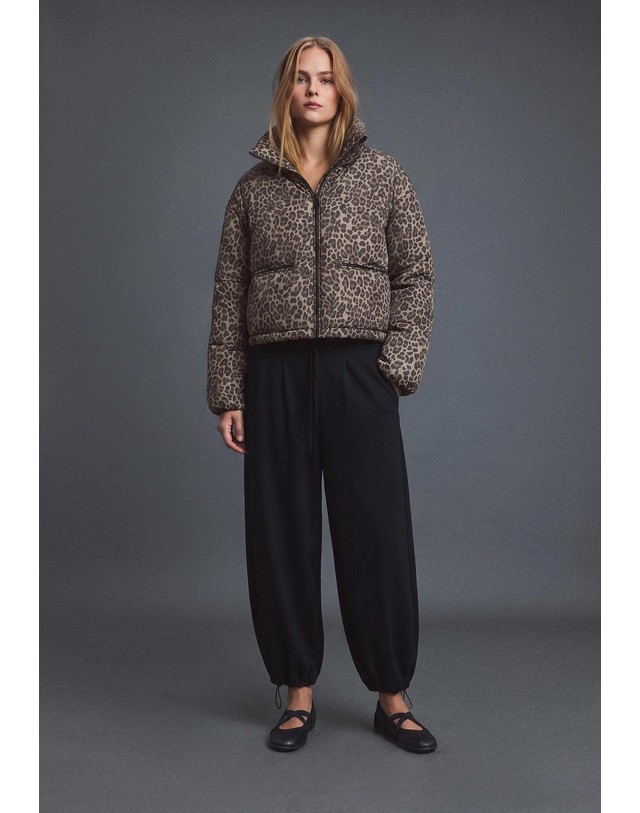 스트라디바리우스 스트라디바리우스 애니멀 프린트 숏 패딩 자켓 5600/176/451 MEDIUM BEIGE 브라운 착용컷