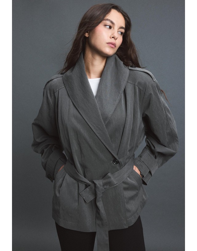스트라디바리우스 스트라디바리우스 숄칼라 벨트 트렌치 코트 5782/100/250 CHARCOAL GREY 그레이 착용컷