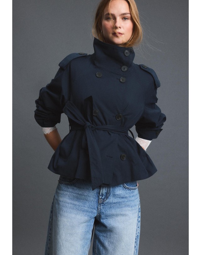 스트라디바리우스 스트라디바리우스 하이넥 벨트 숏 트렌치 코트 1785/258/011 DARK NAVY 네이비 착용컷