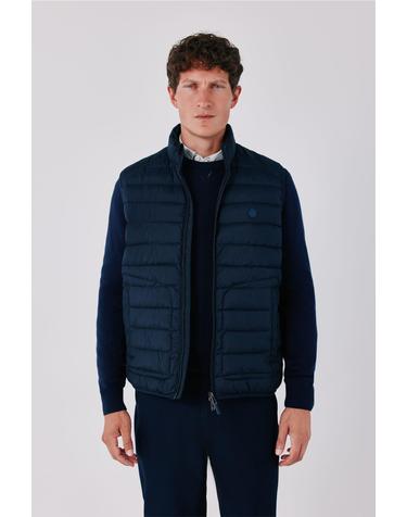 꼬르떼피엘 레귤러핏 경량 패딩 베스트 3394665 AZUL MARINO