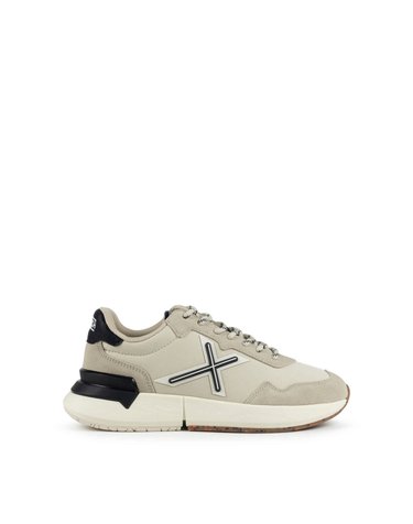 무니치 버서스 청키 스니커즈 1524776 BEIGE