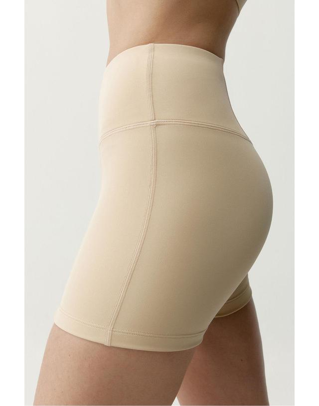 꼬르떼피엘 본리빙요가 테크니컬 경량 베이지 스포츠 반바지 8183635 BEIGE 착용컷