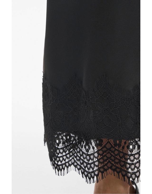 꼬르떼피엘 빌라 레이스 헴 새틴 미디 스커트 5860065 NEGRO 블랙 착용컷