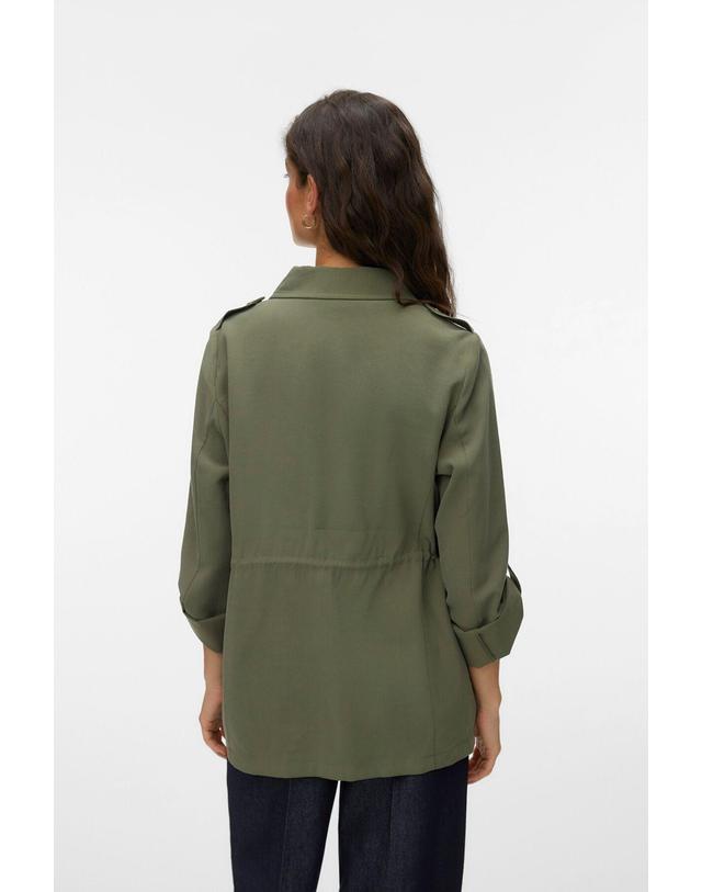 꼬르떼피엘 베로모다 셔츠 칼라 미디 파카 6433052 VERDE 카키 착용컷