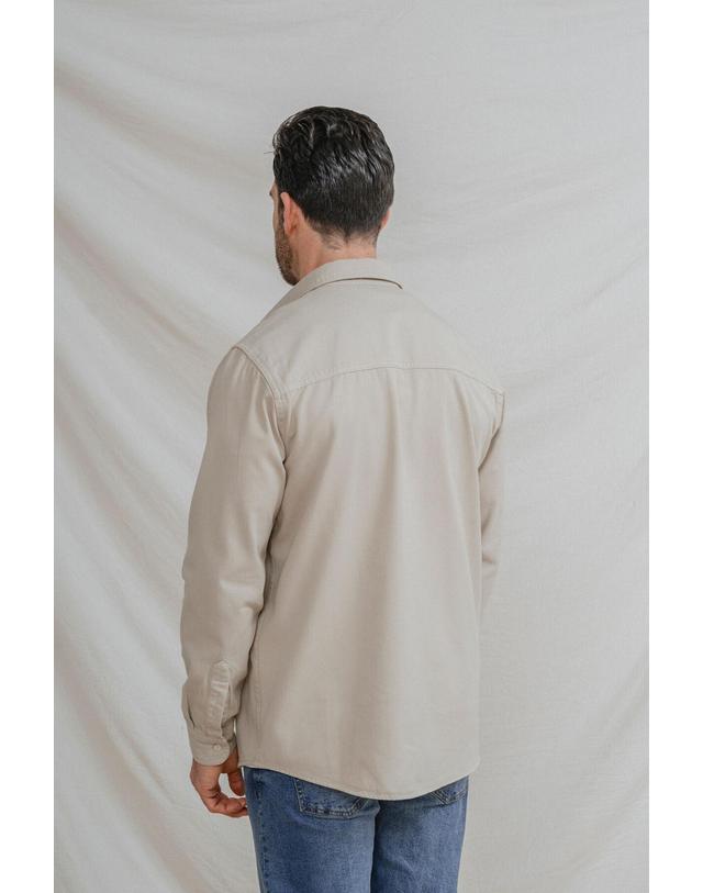 꼬르떼피엘 셀롭맨 레귤러핏 플랩 포켓 오버셔츠 0203068 BEIGE 베이지 착용컷