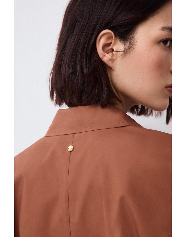 꼬르떼피엘 페드로 델 이에로 플레인 크롭 코튼 긴팔 셔츠 6634111 MARRON 브라운 착용컷