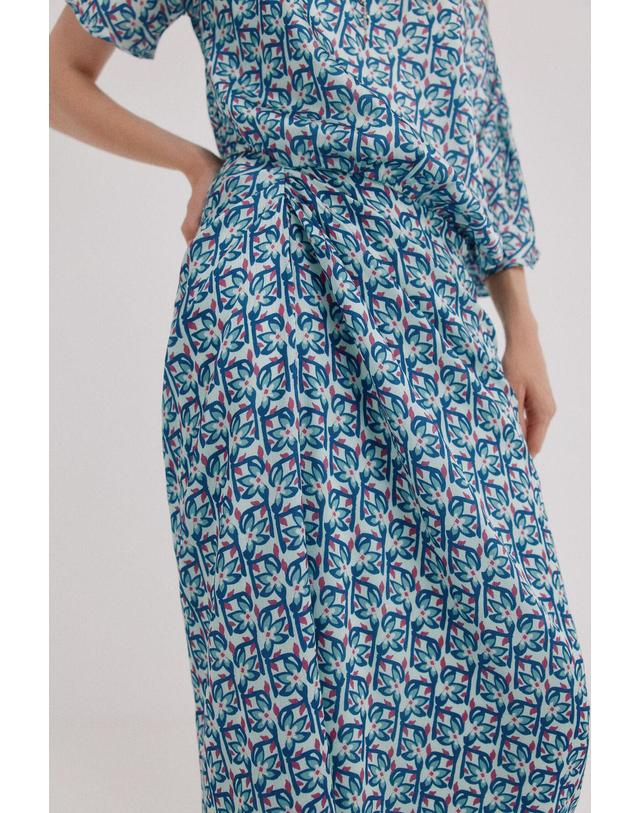 꼬르떼피엘 호스 인트로피아 프린트 라운드넥 반팔 롱 원피스 8223395 ESTAMPADO AZUL 블루 착용컷