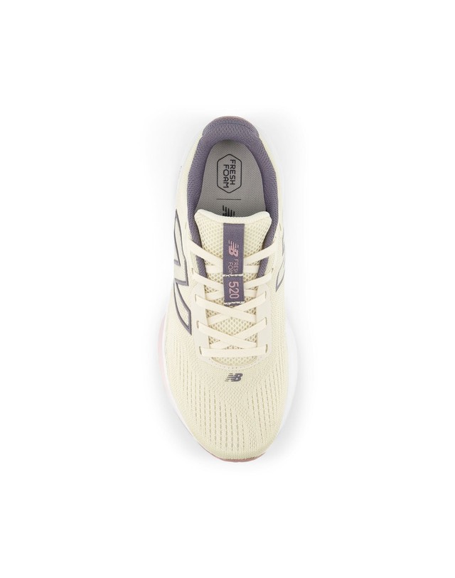 꼬르떼피엘 뉴발란스 520 v9 쿠셔닝 러닝화 4185552 BEIGE 베이지 착용컷