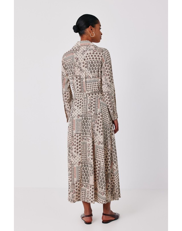 꼬르떼피엘 꼬르떼피엘 프린트 벨트 셔츠 롱 원피스 1874484 ESTAMPADO BEIGE 베이지 착용컷