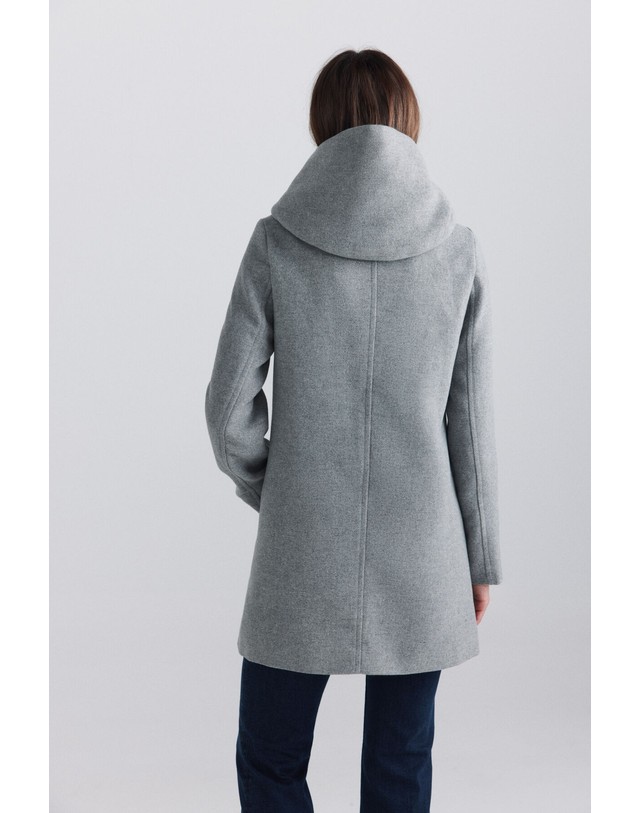 꼬르떼피엘 스프링필드 후드 더블버튼 미디 코트 8234658 GRIS 그레이 착용컷