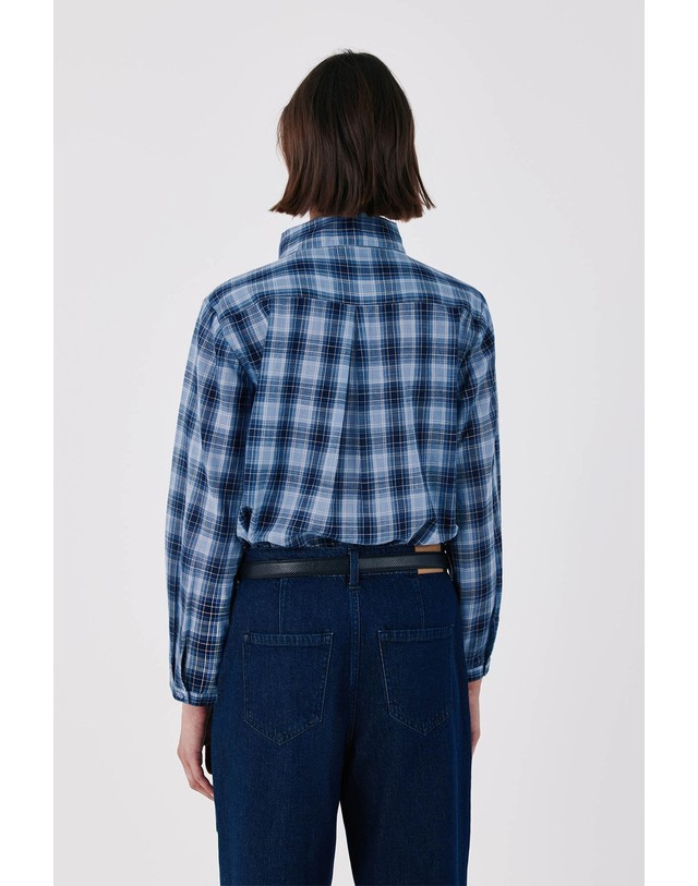 꼬르떼피엘 꼬르떼피엘 체크 리본넥 긴팔 블라우스 5704254 ESTAMPADO AZUL 블루 착용컷