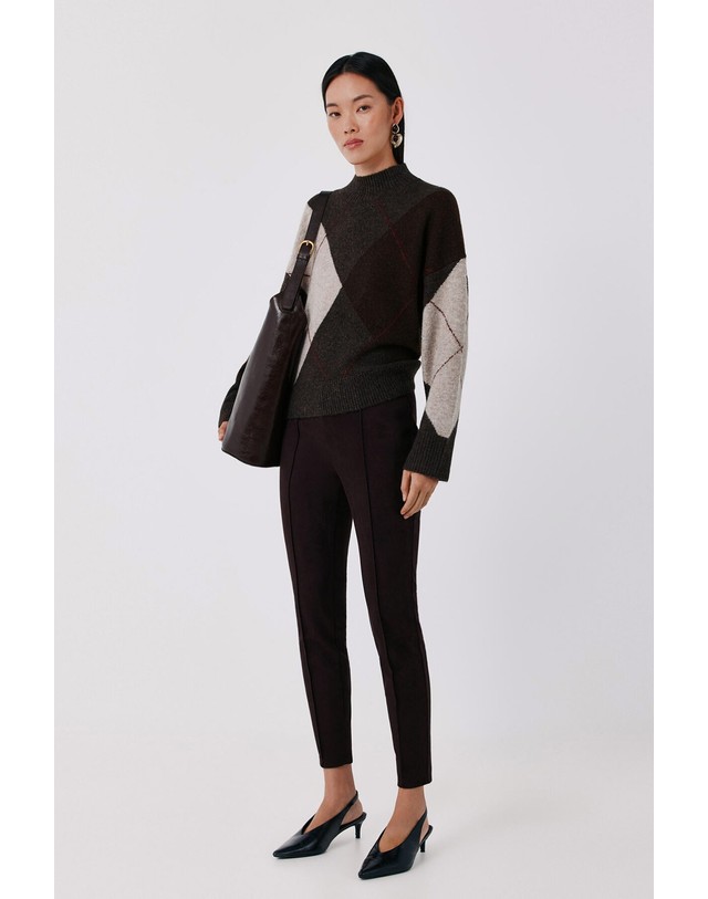 꼬르떼피엘 꼬르떼피엘 스웨이드 이펙트 지퍼 레깅스 6094591 MARRON OSCURO 초콜릿 착용컷