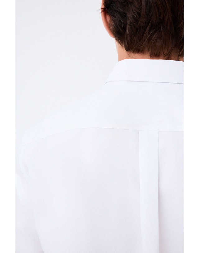 꼬르떼피엘 페드로 델 이에로 레귤러핏 논아이론 면 긴팔 셔츠 2894150 BLANCO 화이트 착용컷