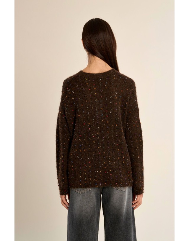 꼬르떼피엘 몰리브라켄 도트 디테일 크루넥 니트 스웨터 3764436 MARRON OSCURO 초콜릿 착용컷