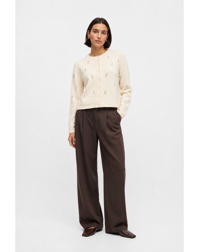 꼬르떼피엘 오브젝트 자수 라운드넥 버튼 가디건 3764467 BEIGE 아이보리 착용컷