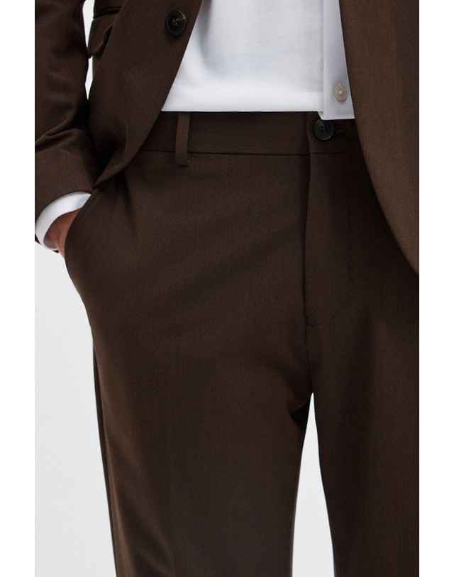 꼬르떼피엘 셀렉티드 슬림핏 정장 팬츠 7884025 MARRON OSCURO 초콜릿 착용컷