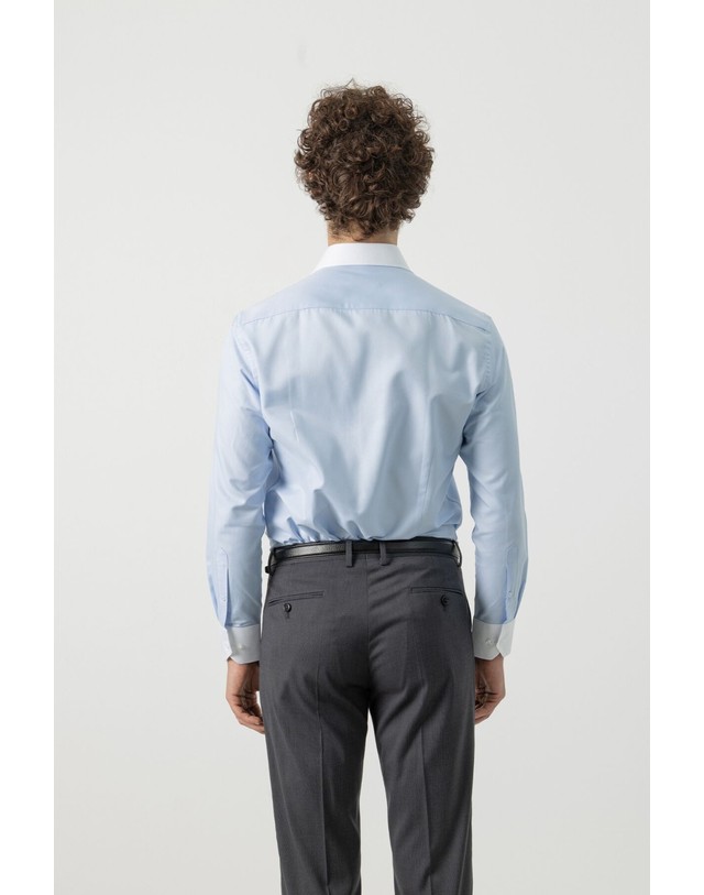 꼬르떼피엘 푸로에고 레귤러핏 긴팔 정장 셔츠 8304161 AZUL 블루 착용컷