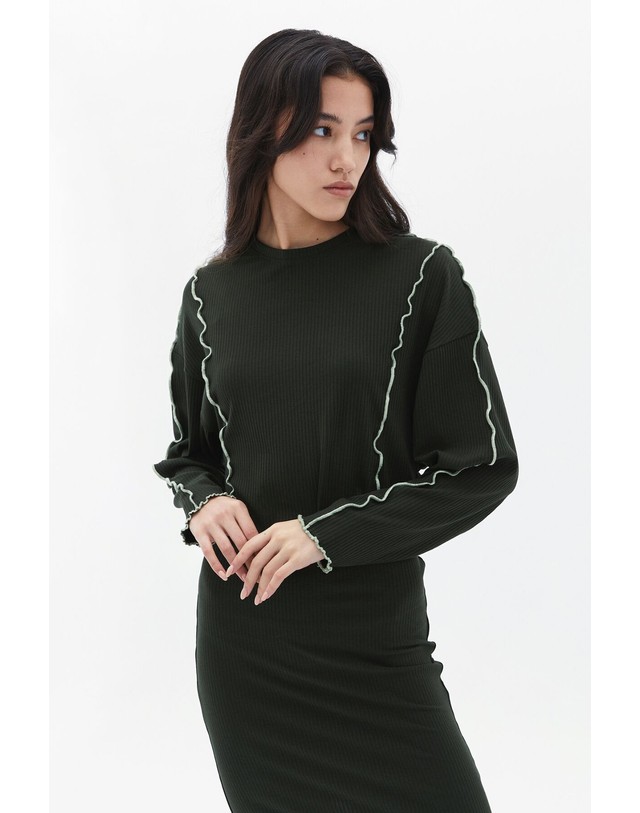 꼬르떼피엘 오엑스오 라운드넥 스티치 니트 탑 0154490 VERDE 그린 착용컷