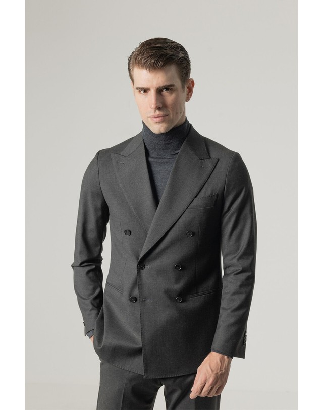 꼬르떼피엘 푸로에고 슬림핏 더블브레스트 수트 셋업 8314146 GRIS OSCURO 그레이 착용컷